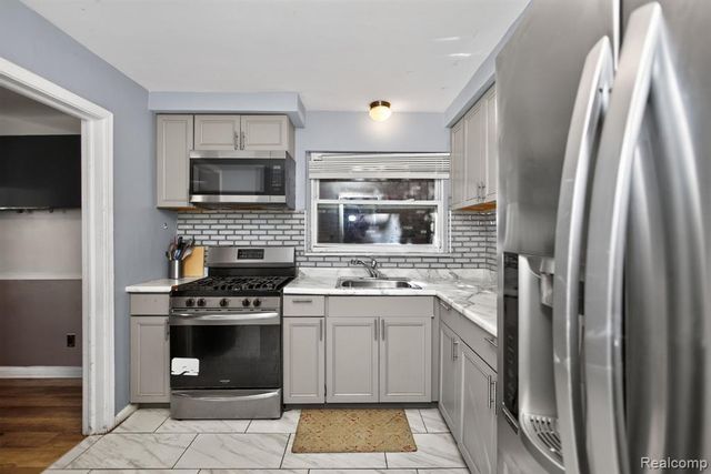 4215 Three Mile Drive, Detroit, MI 48224