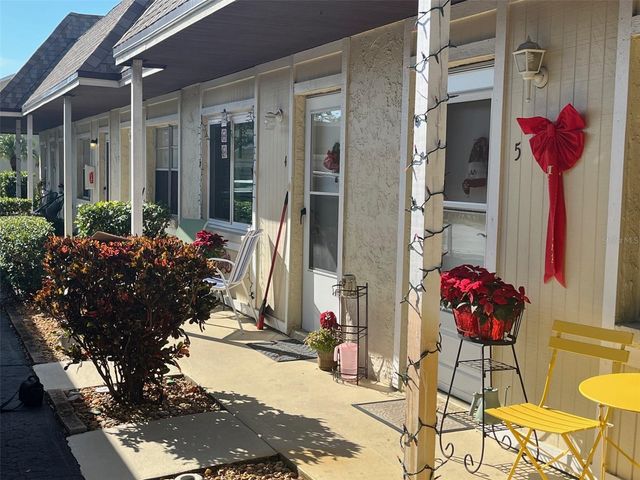 670 GREEN VALLEY ROAD F5, Palm Harbor, FL 34683