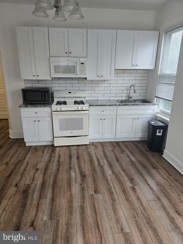 5017 PENN ST, Philadelphia, PA 19124