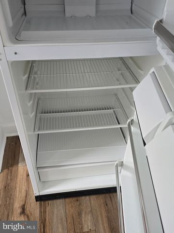 5017 PENN ST, Philadelphia, PA 19124