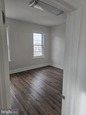 5017 PENN ST, Philadelphia, PA 19124