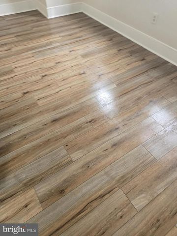 5017 PENN ST, Philadelphia, PA 19124