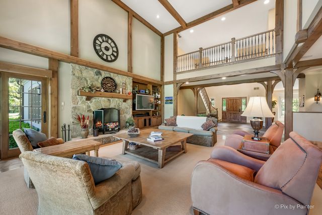 1425 Galloway Drive, Woodstock, IL 60098