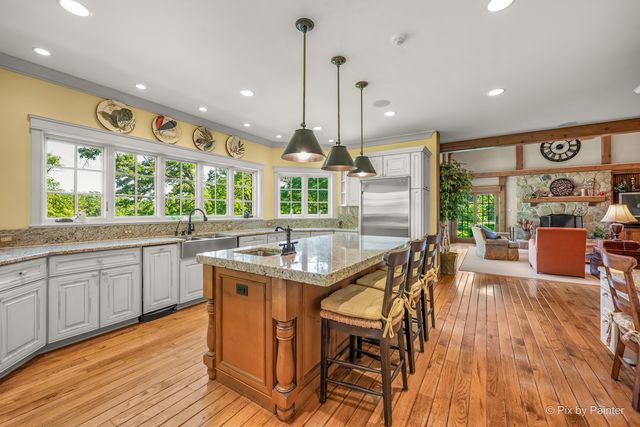 1425 Galloway Drive, Woodstock, IL 60098