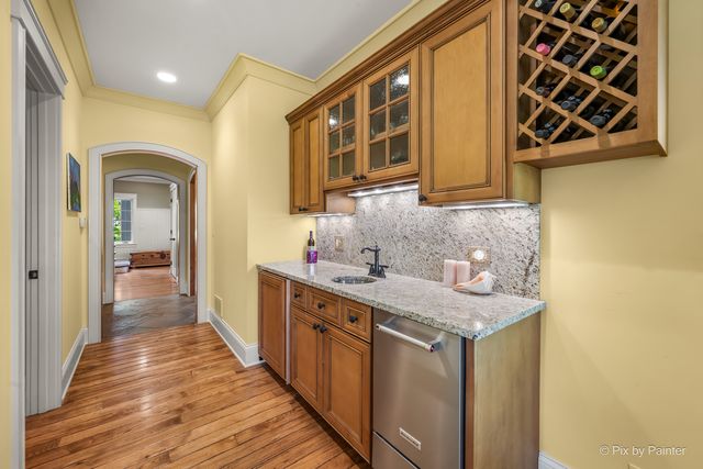 1425 Galloway Drive, Woodstock, IL 60098