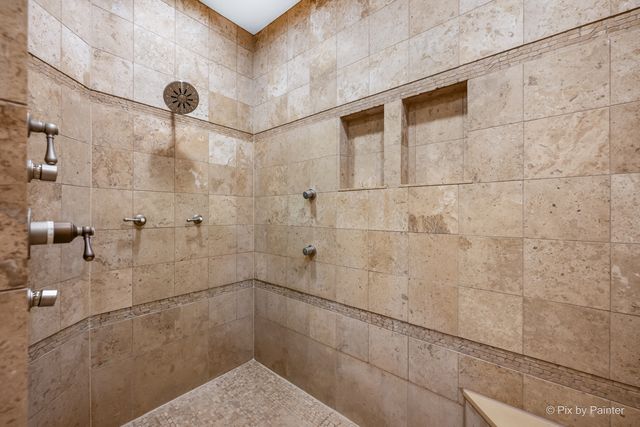 1425 Galloway Drive, Woodstock, IL 60098