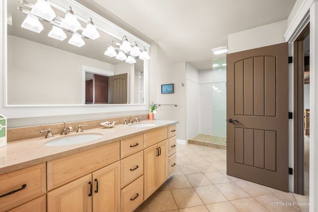1425 Galloway Drive, Woodstock, IL 60098
