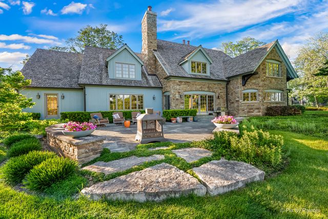 1425 Galloway Drive, Woodstock, IL 60098