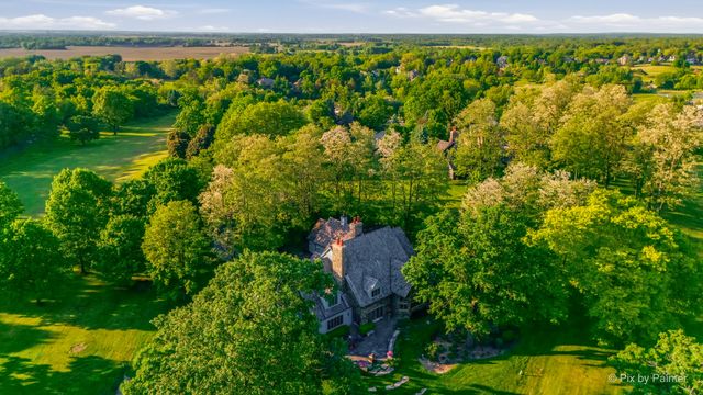 1425 Galloway Drive, Woodstock, IL 60098