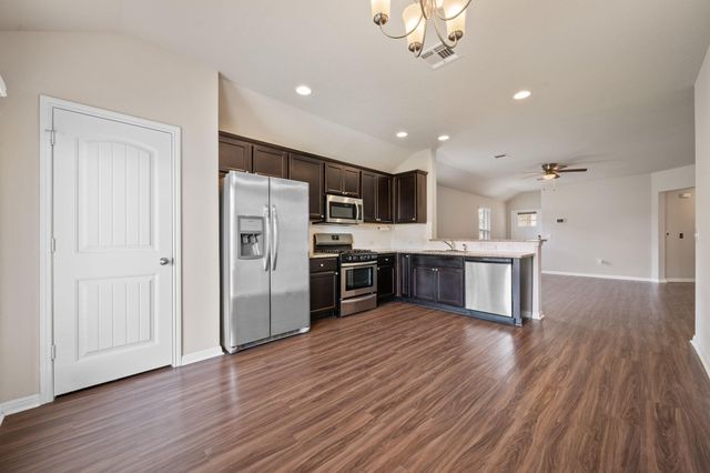 433 Dubina Ave, Georgetown, TX 78626