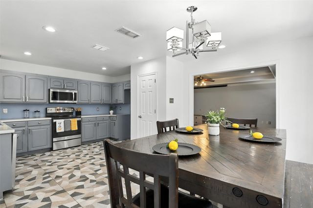 1643 Lacy Drive, Lipan, TX 76462