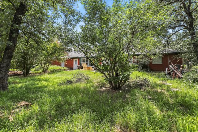 1643 Lacy Drive, Lipan, TX 76462