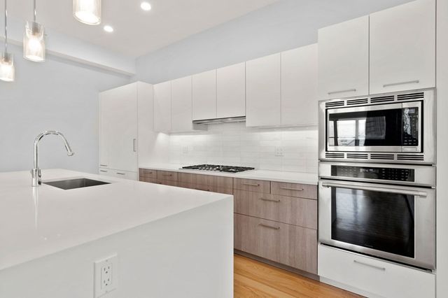 45 A Street 4, Boston, MA 02127