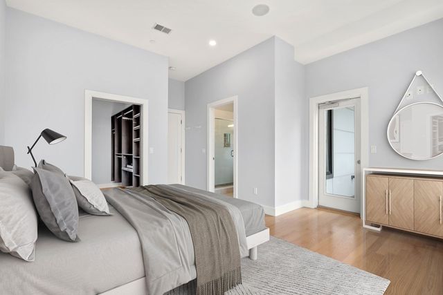 45 A Street 4, Boston, MA 02127