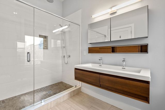 45 A Street 4, Boston, MA 02127