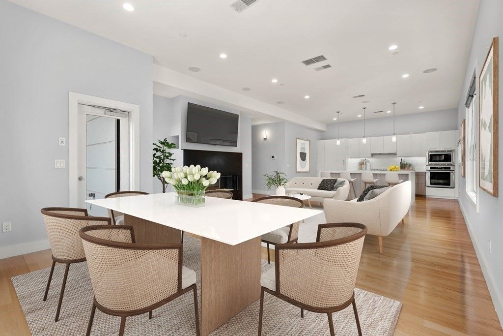 45 A Street 4, Boston, MA 02127