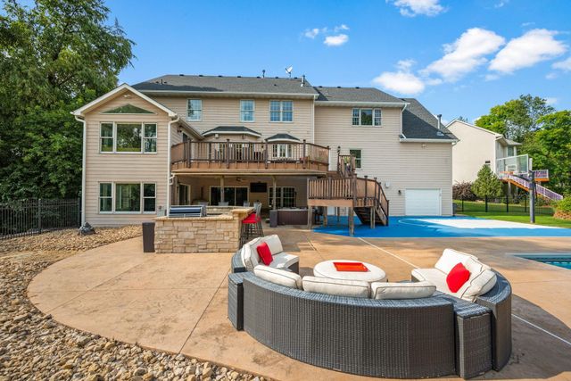 2012 Pine Ridge Drive, West Saint Paul, MN 55118