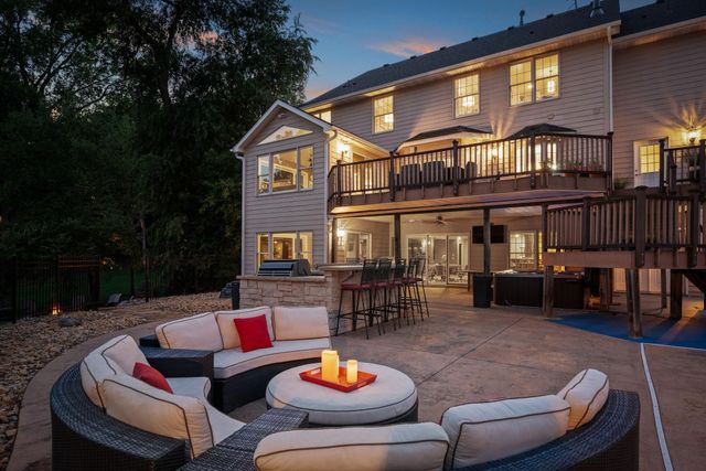 2012 Pine Ridge Drive, West Saint Paul, MN 55118