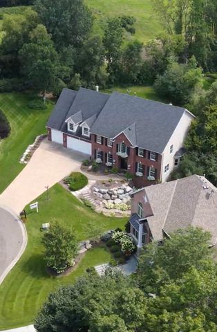 2012 Pine Ridge Drive, West Saint Paul, MN 55118