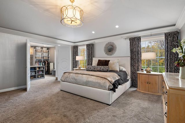 2012 Pine Ridge Drive, West Saint Paul, MN 55118