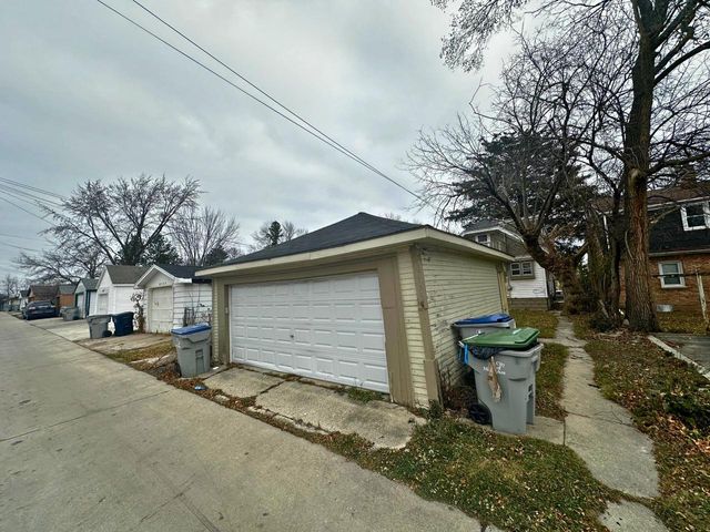 4415 N 36th STREET, Milwaukee, WI 53209