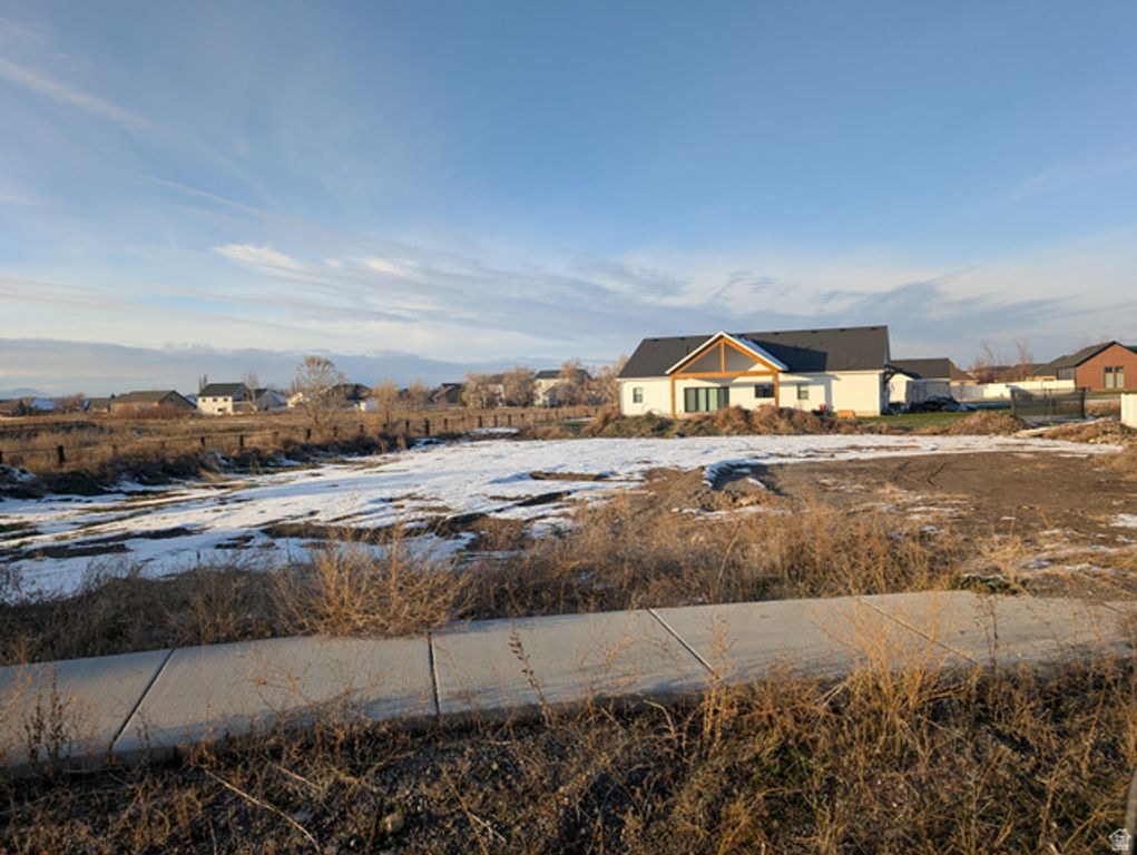 1253 W 3100 S Unit 6, Nibley, UT 84321