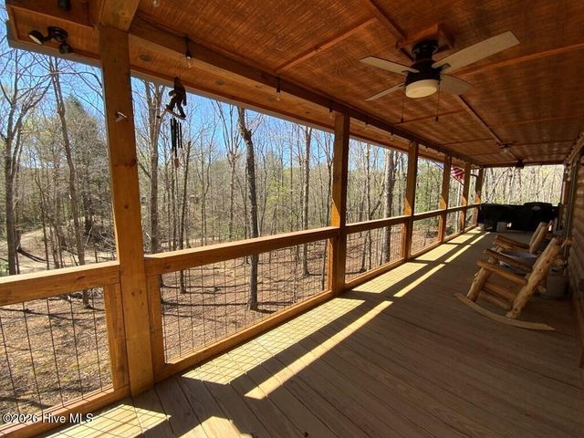 28 Copper Fox Corner, Murphy, NC 28906