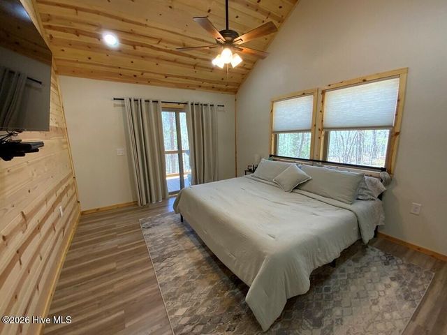 28 Copper Fox Corner, Murphy, NC 28906