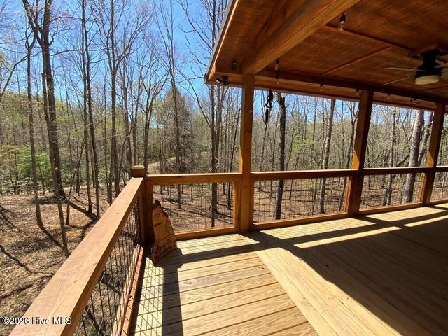 28 Copper Fox Corner, Murphy, NC 28906