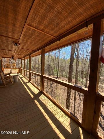 28 Copper Fox Corner, Murphy, NC 28906