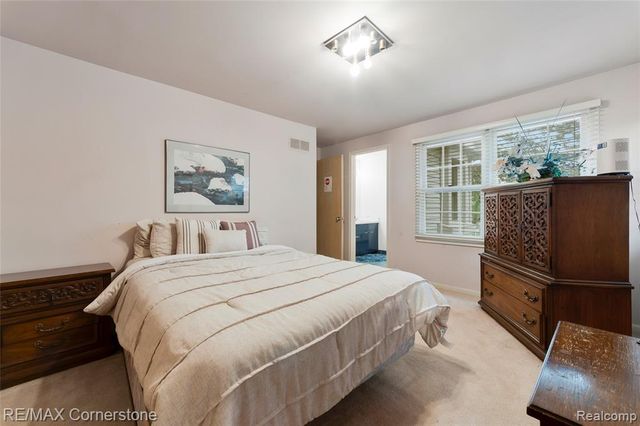 7632 Danbury Circle Circle, West Bloomfield, MI 48322
