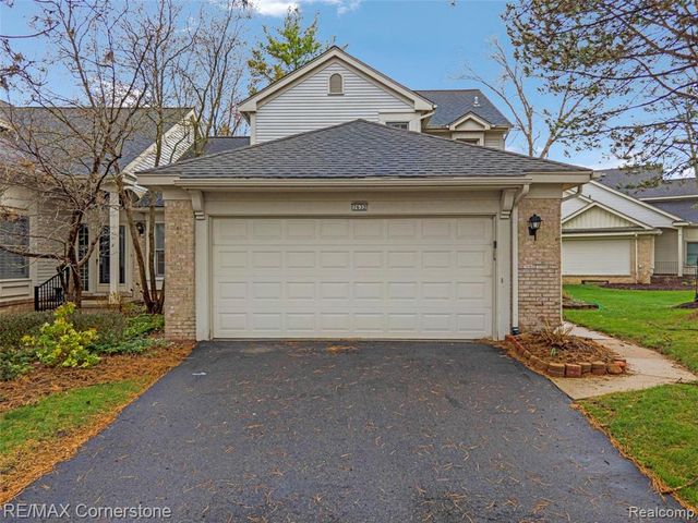 7632 Danbury Circle Circle, West Bloomfield, MI 48322