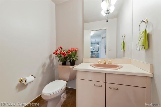7632 Danbury Circle Circle, West Bloomfield, MI 48322