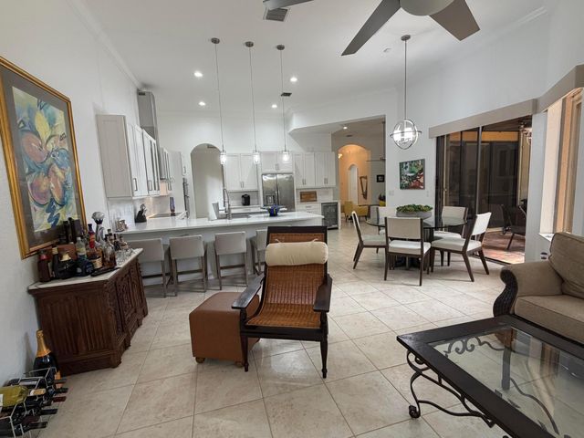 6923 Antinori Lane, Boynton Beach, FL 33437