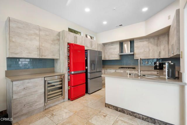 925 Calle La Primavera, Glendale, CA 91208