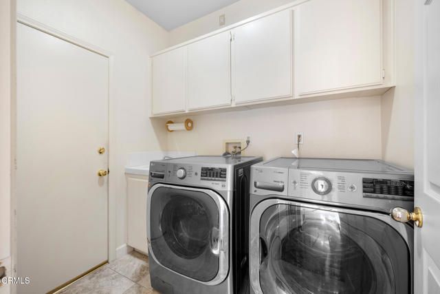 925 Calle La Primavera, Glendale, CA 91208