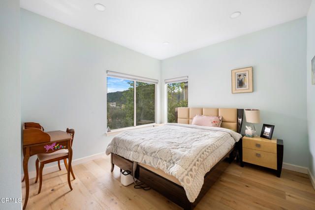 925 Calle La Primavera, Glendale, CA 91208