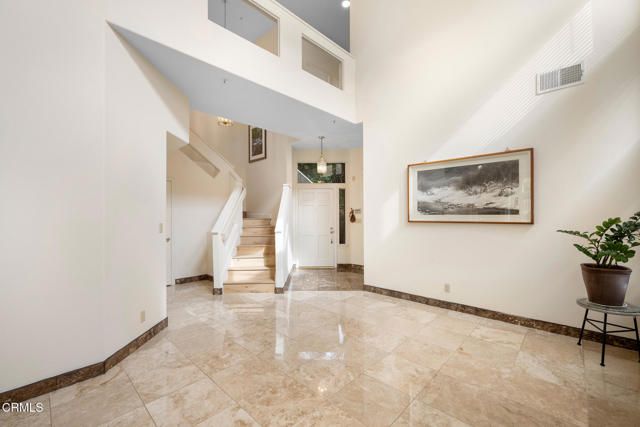 925 Calle La Primavera, Glendale, CA 91208