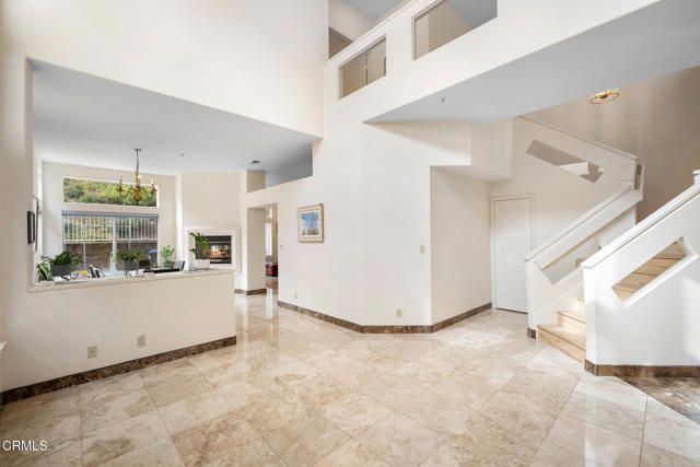 925 Calle La Primavera, Glendale, CA 91208