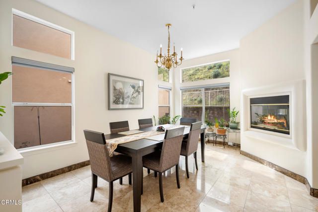 925 Calle La Primavera, Glendale, CA 91208