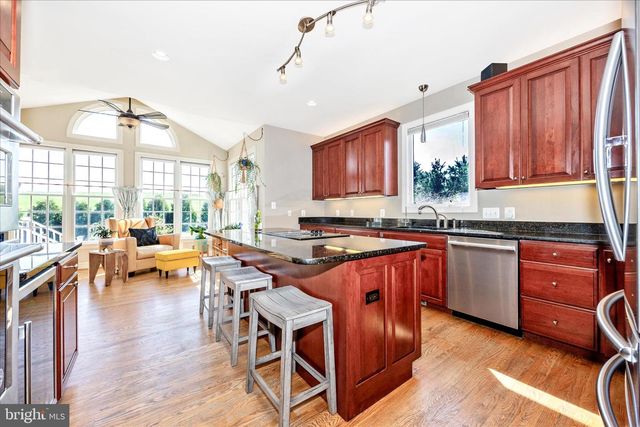 14746 NEW WINDSOR RD, New Windsor, MD 21776