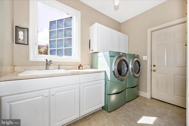 14746 NEW WINDSOR RD, New Windsor, MD 21776