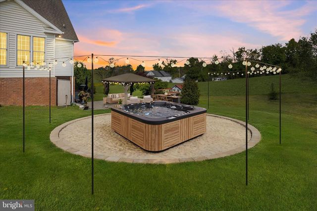 14746 NEW WINDSOR RD, New Windsor, MD 21776