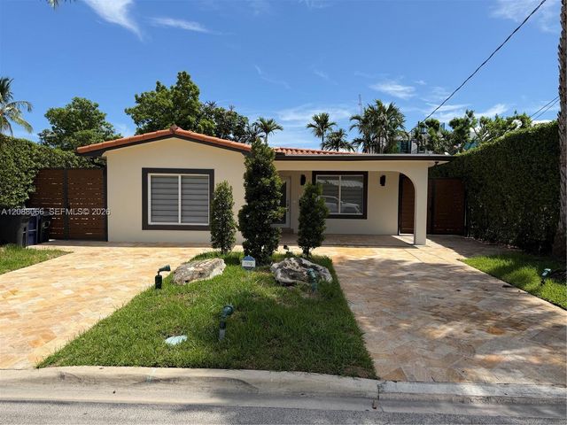 9341 Dickens Avenue, Surfside, FL 33154