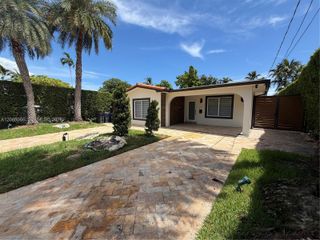 9341 Dickens Avenue, Surfside, FL 33154