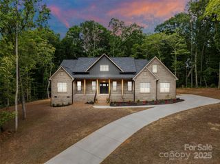 129 Hannaford Place, Gastonia, NC 28052
