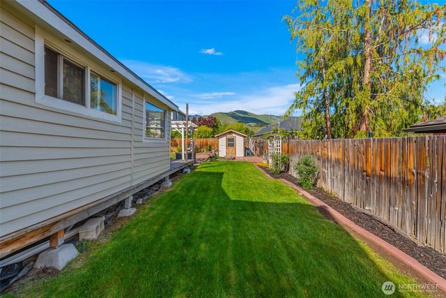 1000 N Western Avenue, Wenatchee, WA 98801