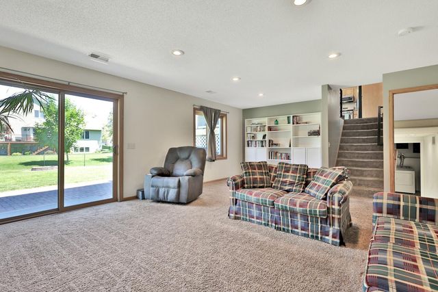2055 130th Court NE, Blaine, MN 55449