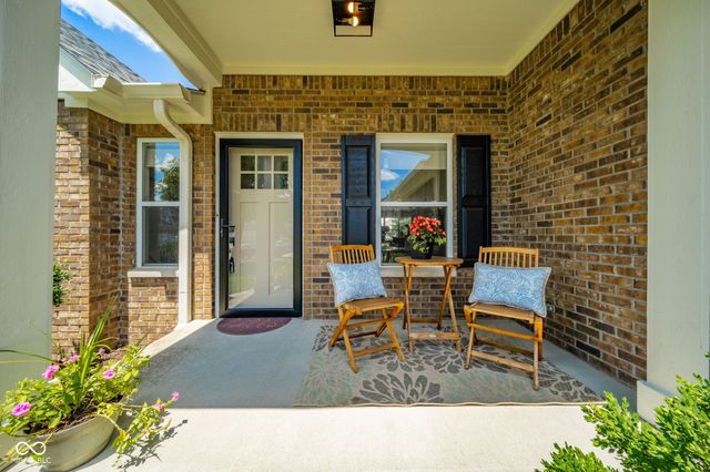 11416 Falling Water Way, Fishers, IN 46037