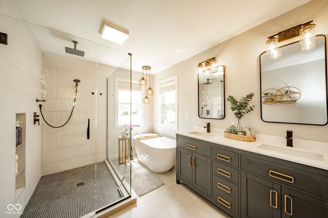 11416 Falling Water Way, Fishers, IN 46037